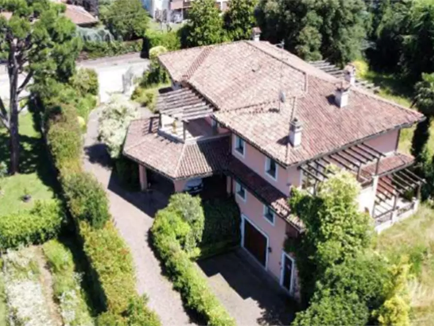 casa indipendente in vendita a Lomazzo
