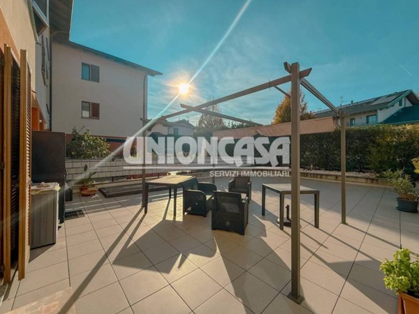 appartamento in vendita a Lomazzo