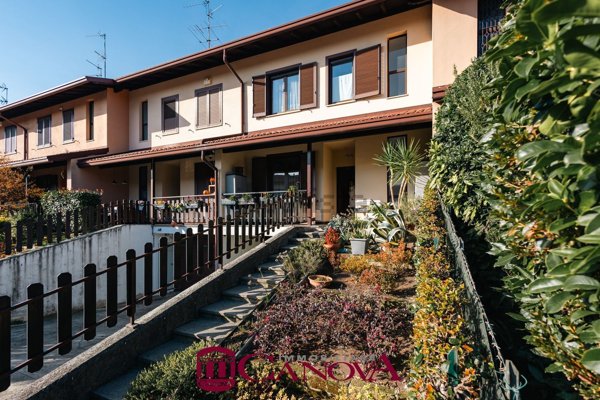casa indipendente in vendita a Lomazzo