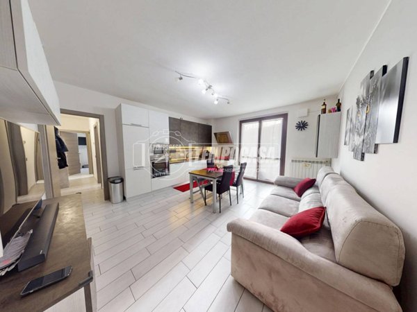 appartamento in vendita a Lomazzo