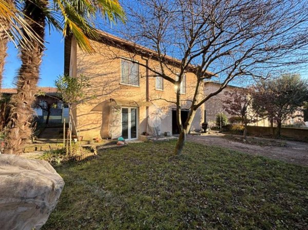 casa indipendente in vendita a Lomazzo