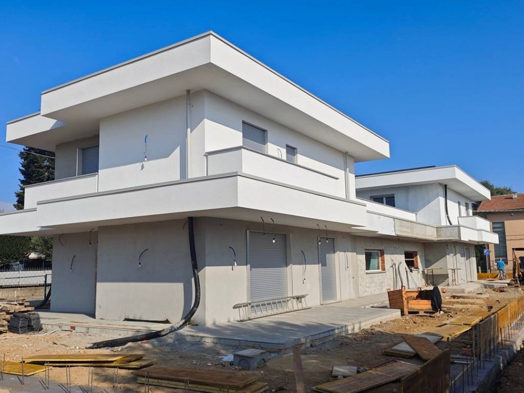 casa indipendente in vendita a Lomazzo