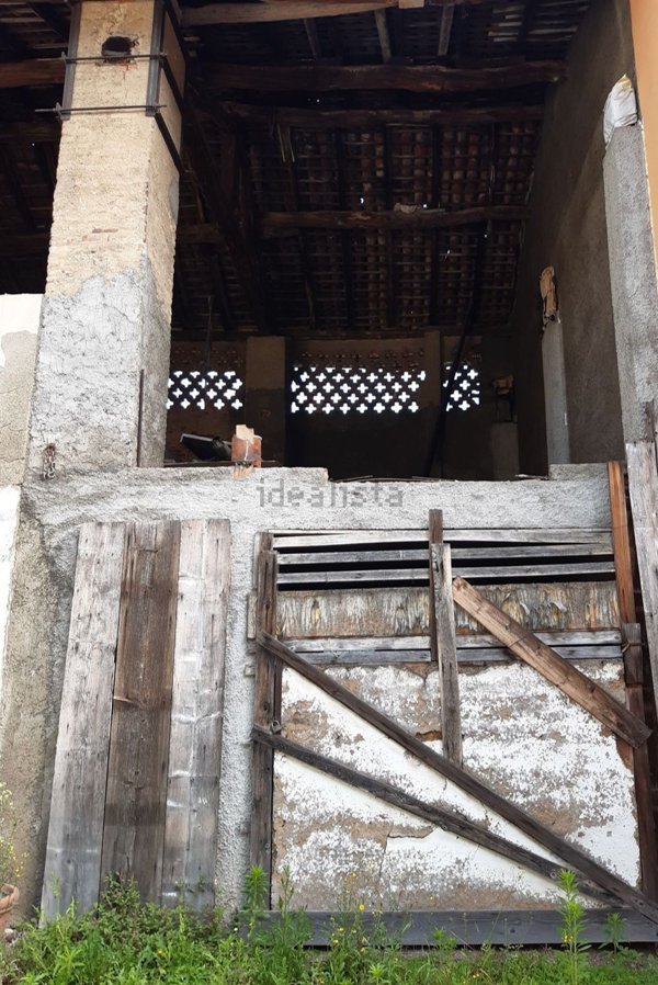 casale in vendita a Lomazzo