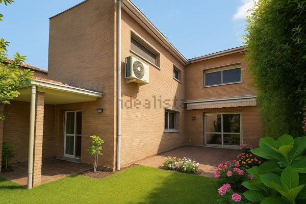 casa indipendente in vendita a Lomazzo