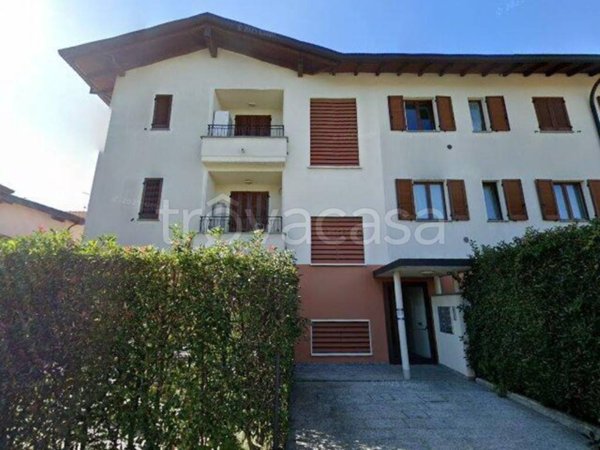appartamento in vendita a Lomazzo