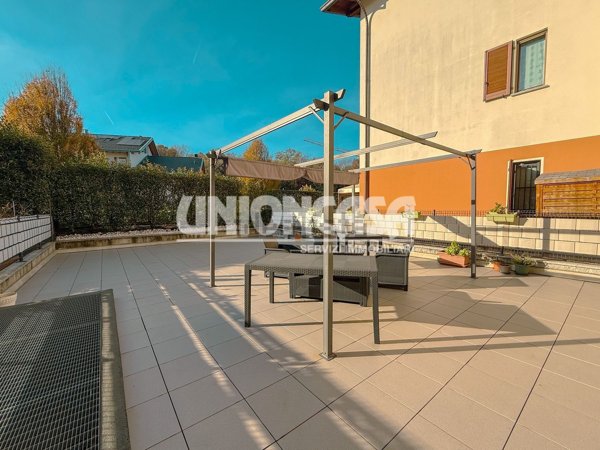 appartamento in vendita a Lomazzo