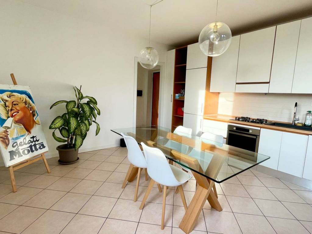 appartamento in vendita a Lomazzo