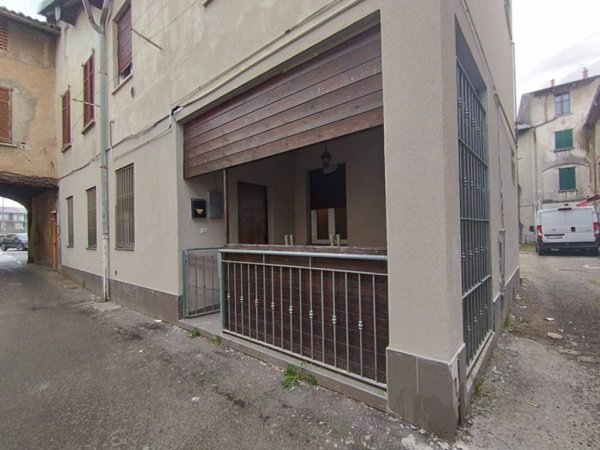 appartamento in vendita a Lomazzo in zona Manera