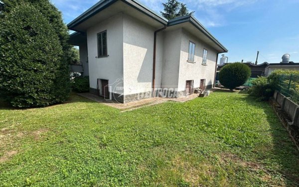 casa indipendente in vendita a Lomazzo