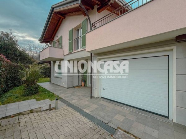 casa indipendente in vendita a Lomazzo
