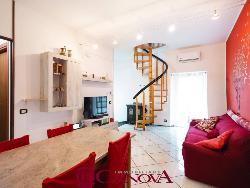 appartamento in vendita a Lomazzo