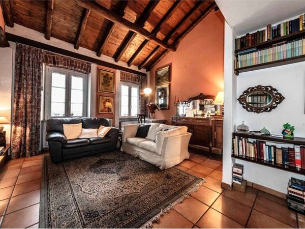 appartamento in vendita a Lomazzo in zona Manera