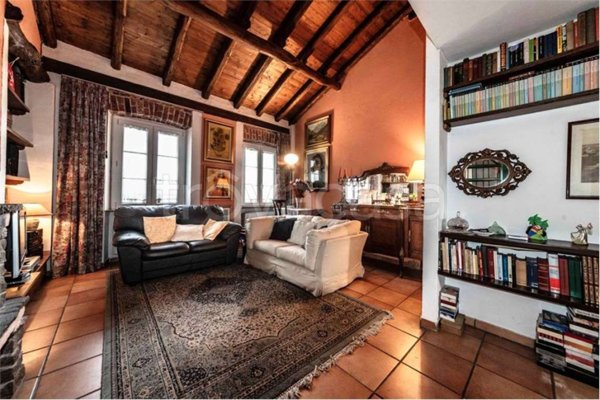 appartamento in vendita a Lomazzo in zona Manera