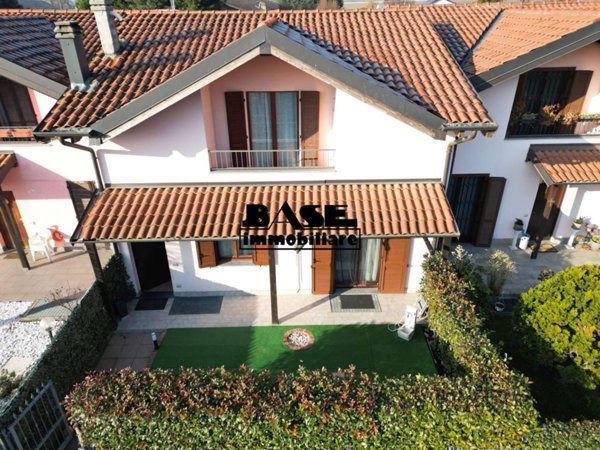 casa indipendente in vendita a Lomazzo