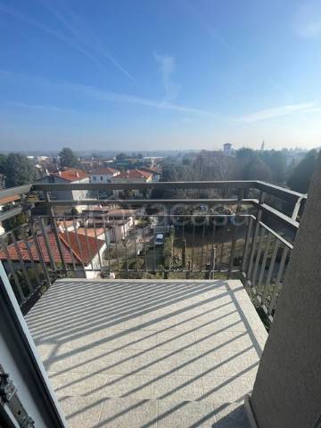 appartamento in vendita a Lomazzo