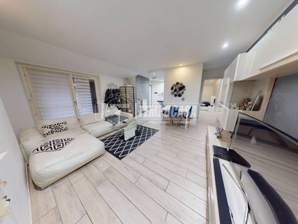 appartamento in vendita a Lomazzo