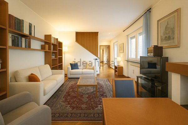 casa indipendente in vendita a Lomazzo