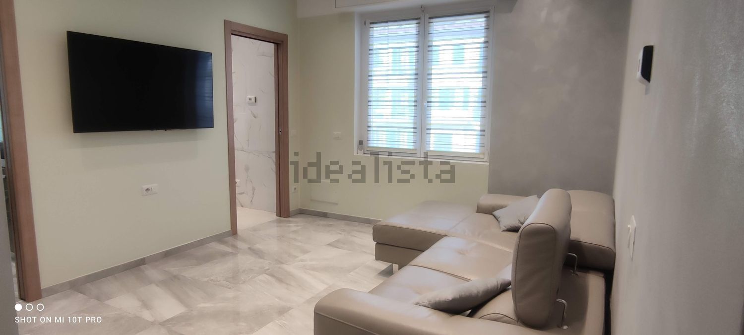 appartamento in vendita a Lomazzo in zona Manera