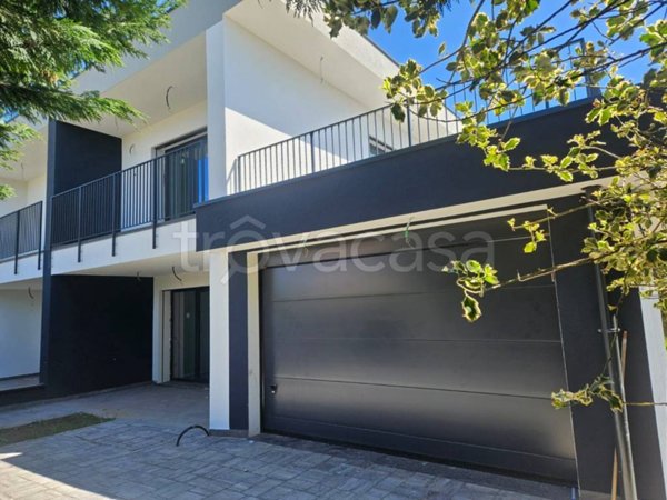 casa indipendente in vendita a Lomazzo