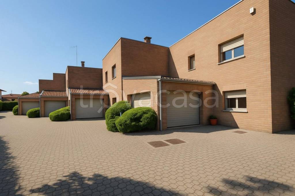casa indipendente in vendita a Lomazzo