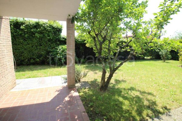 casa indipendente in vendita a Lomazzo