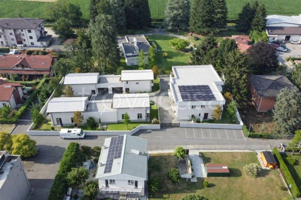 appartamento in vendita a Lomazzo