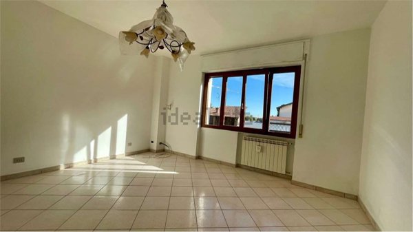 appartamento in vendita a Lomazzo in zona Manera