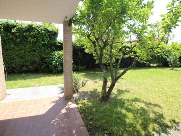 casa indipendente in vendita a Lomazzo