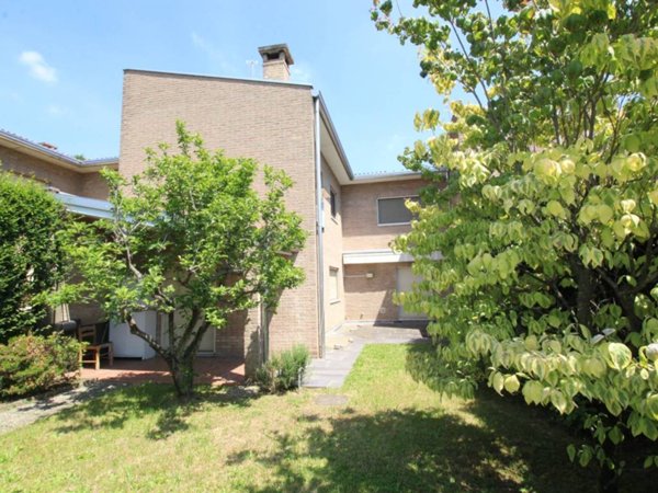 casa indipendente in vendita a Lomazzo