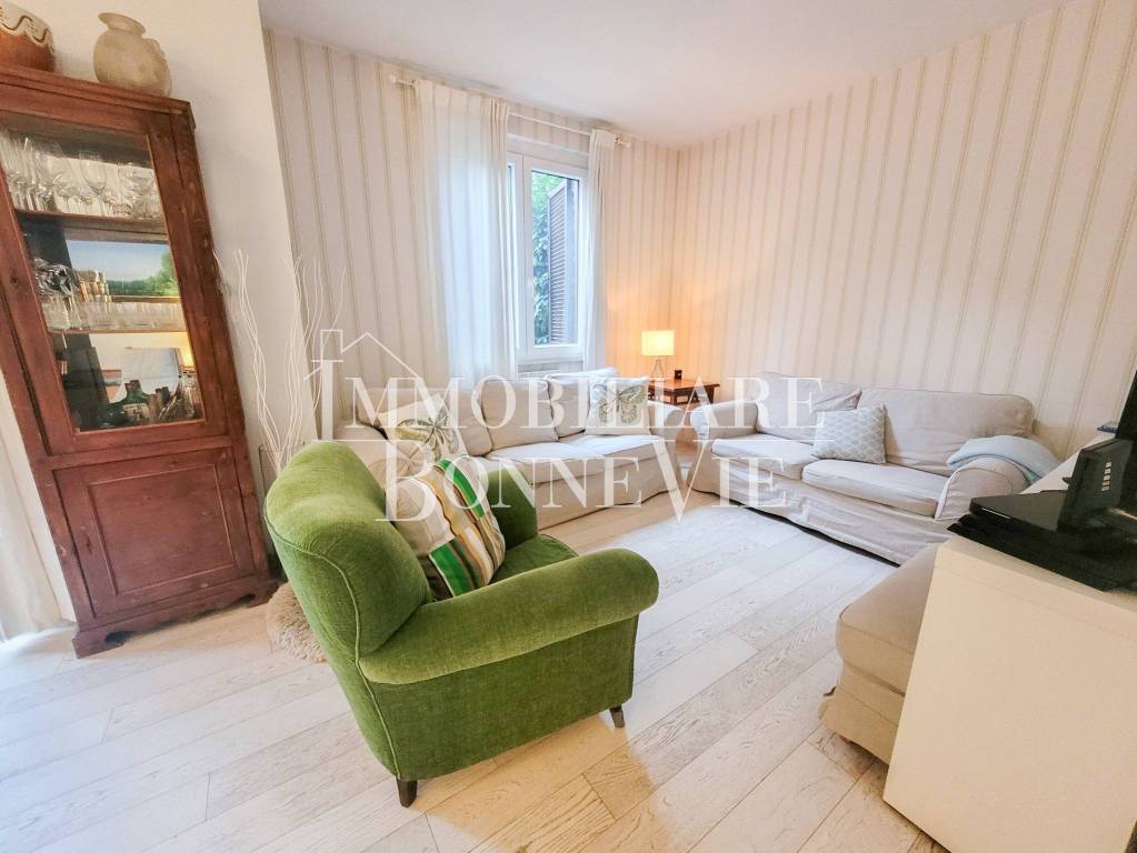 casa indipendente in vendita a Lomazzo