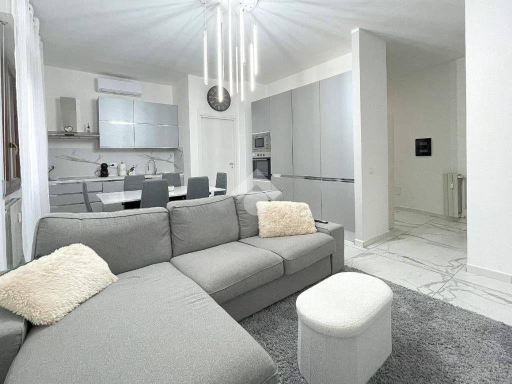 appartamento in vendita a Lomazzo