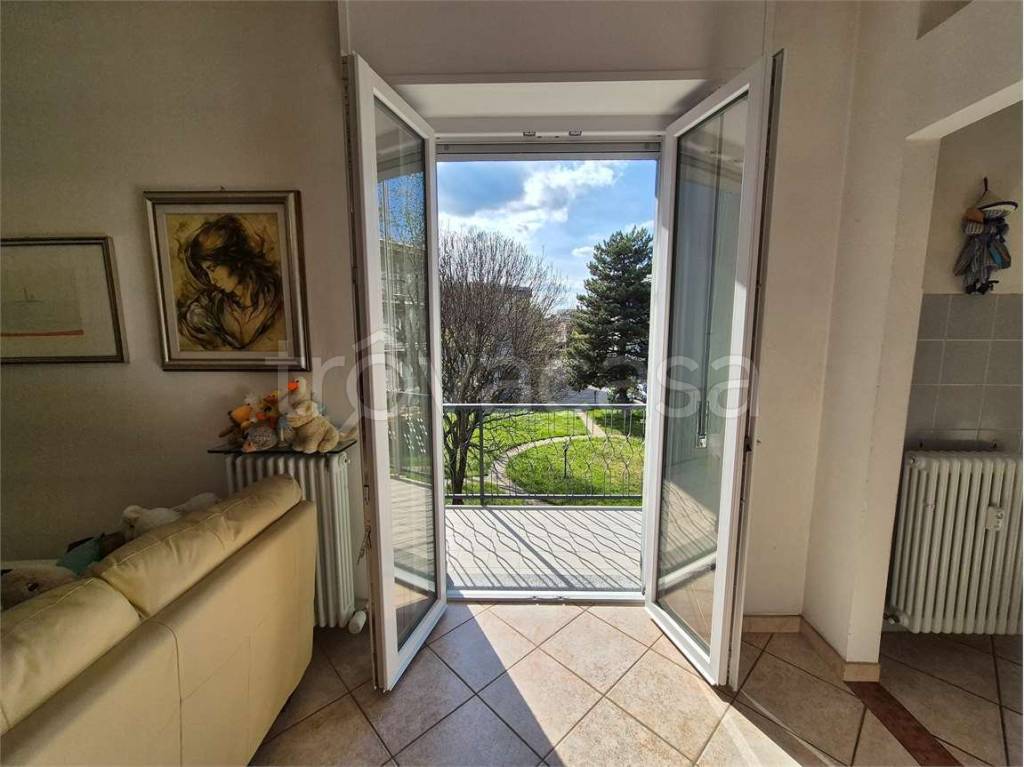 appartamento in vendita a Lomazzo