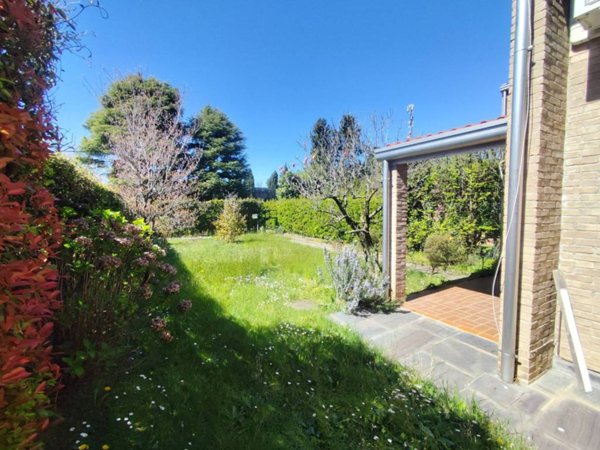 casa indipendente in vendita a Lomazzo