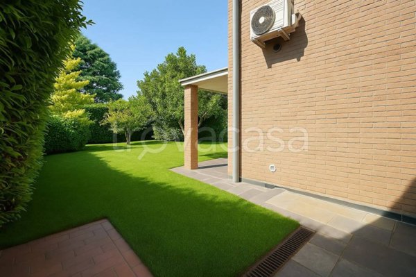 casa indipendente in vendita a Lomazzo