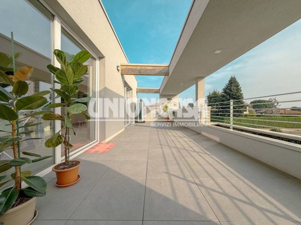 appartamento in vendita a Lomazzo