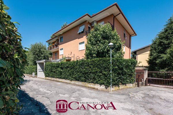 appartamento in vendita a Lomazzo