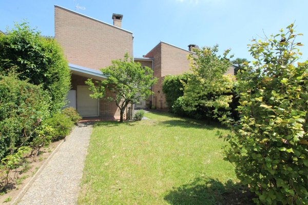 casa indipendente in vendita a Lomazzo