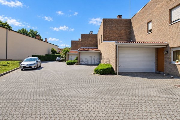 casa indipendente in vendita a Lomazzo