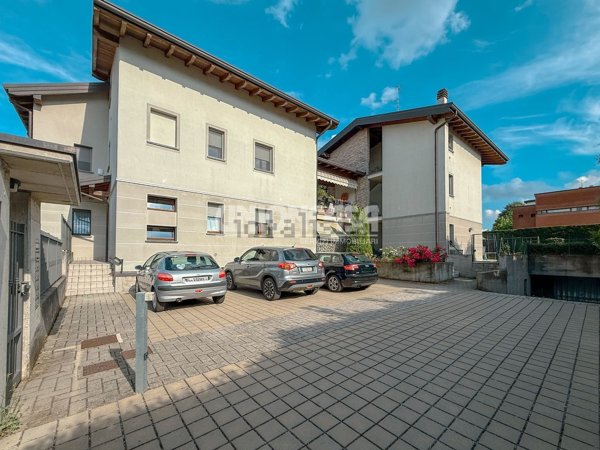appartamento in vendita a Lomazzo