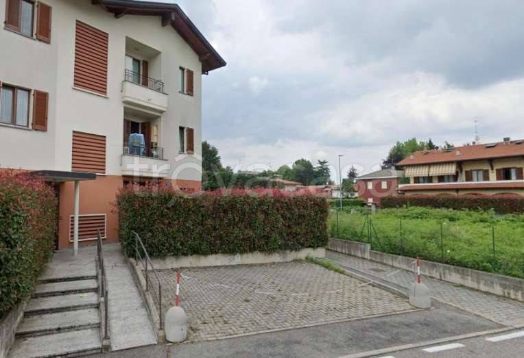 appartamento in vendita a Lomazzo
