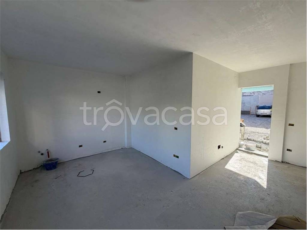appartamento in vendita a Lomazzo in zona Manera