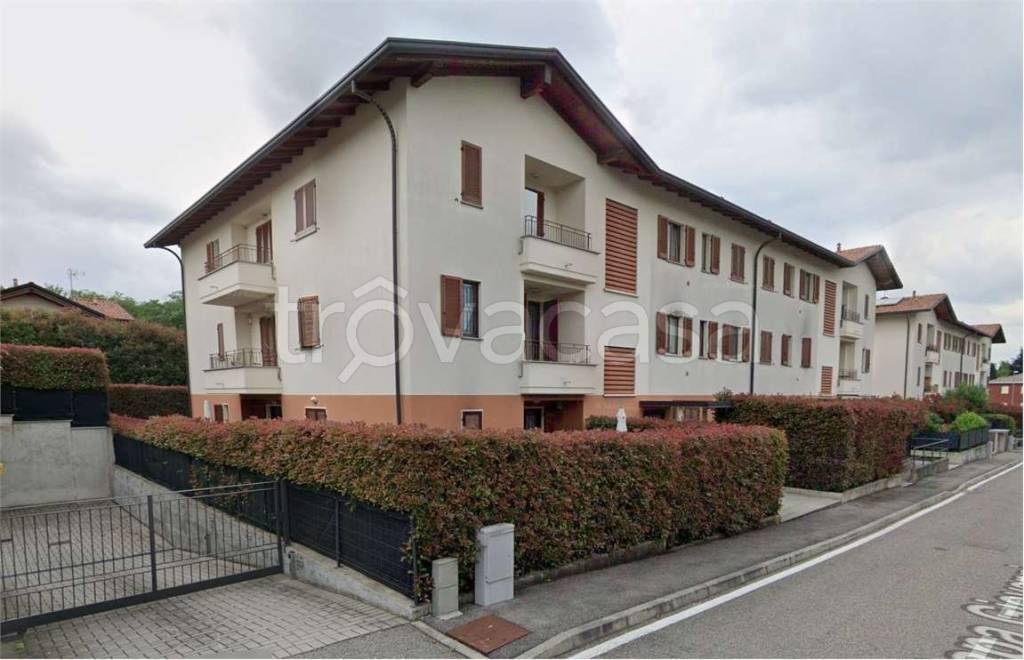 appartamento in vendita a Lomazzo