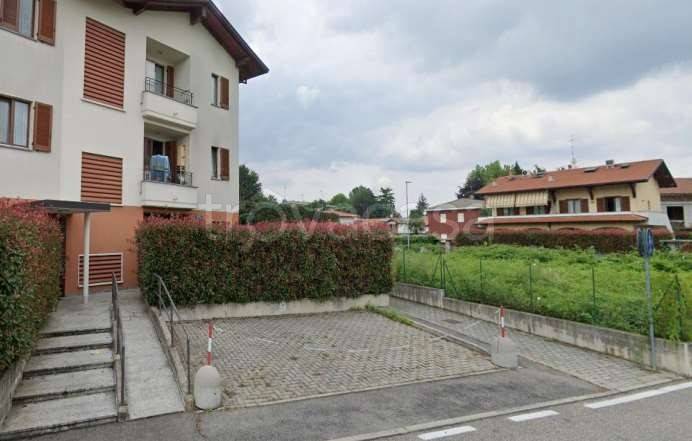 appartamento in vendita a Lomazzo
