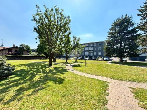 appartamento in vendita a Lomazzo