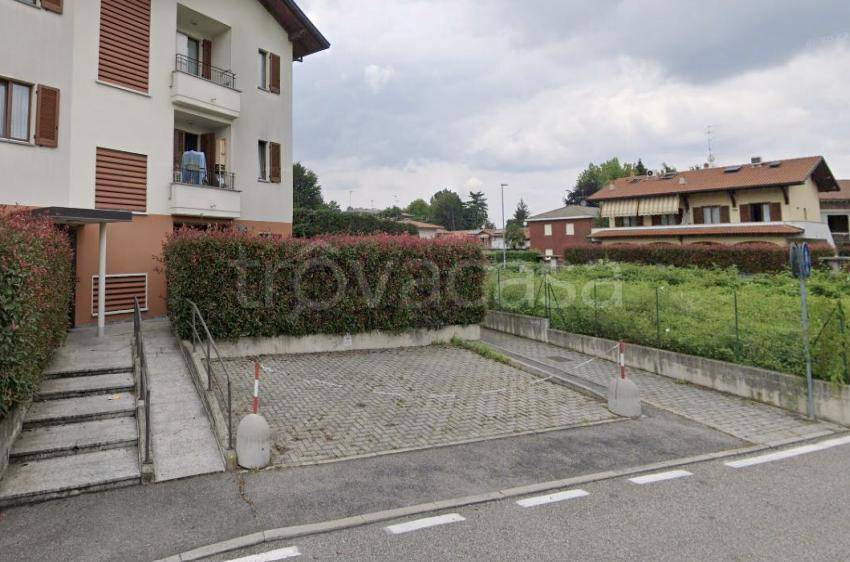appartamento in vendita a Lomazzo