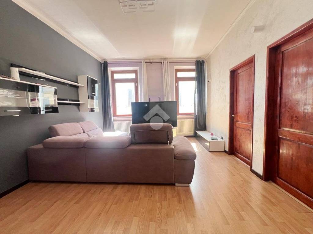 appartamento in vendita a Lomazzo in zona Manera