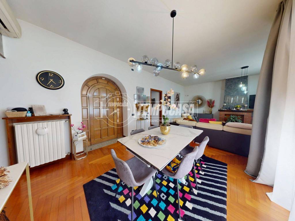 appartamento in vendita a Lomazzo
