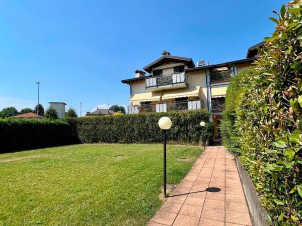 appartamento in vendita a Lomazzo