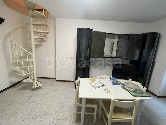 appartamento in vendita a Lomazzo
