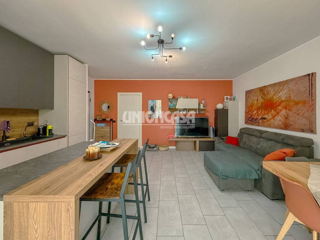 appartamento in vendita a Lomazzo